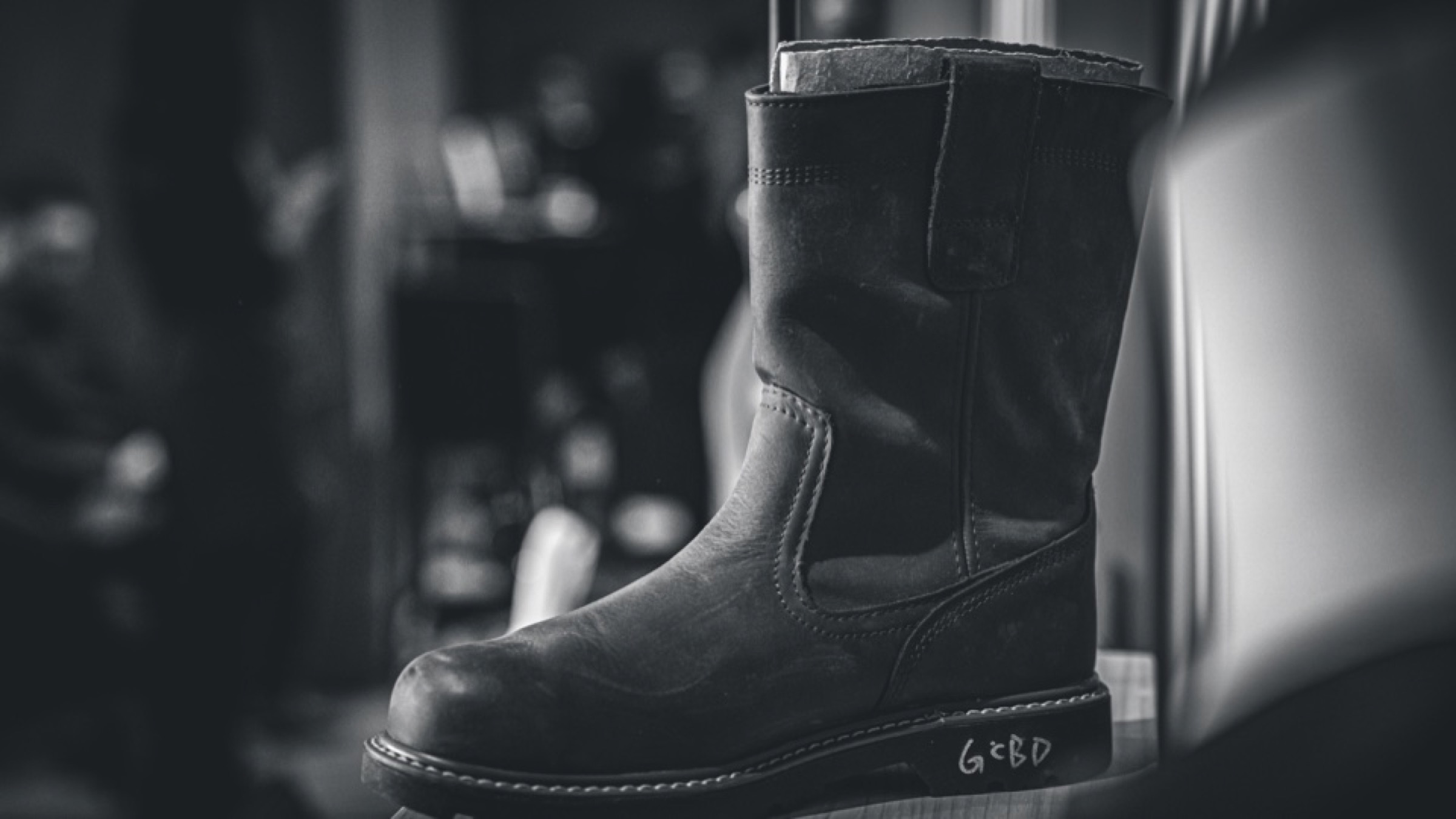 Simona Leather Fair 100