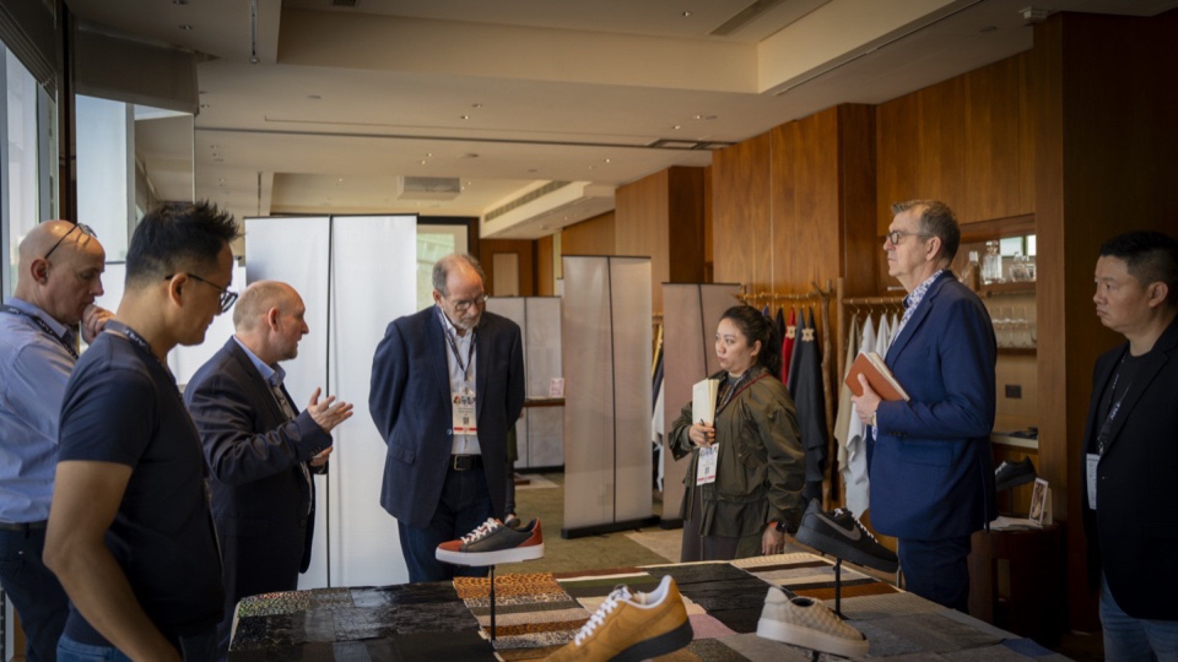 Simona Leather Fair 76